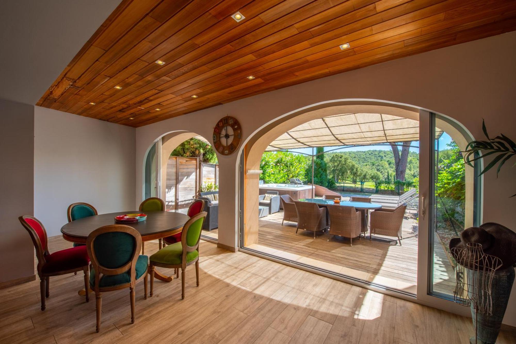Villa Tropez-golf View *