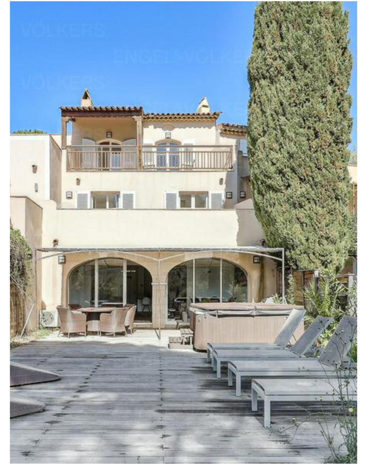Tropez-golf View *